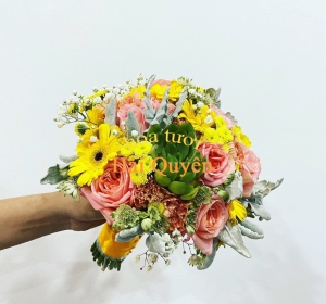 HOA CẦM TAY CÔ DÂU 