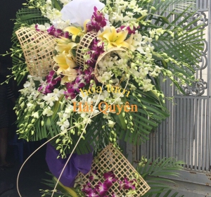 Hoa chia buồn hiện đại