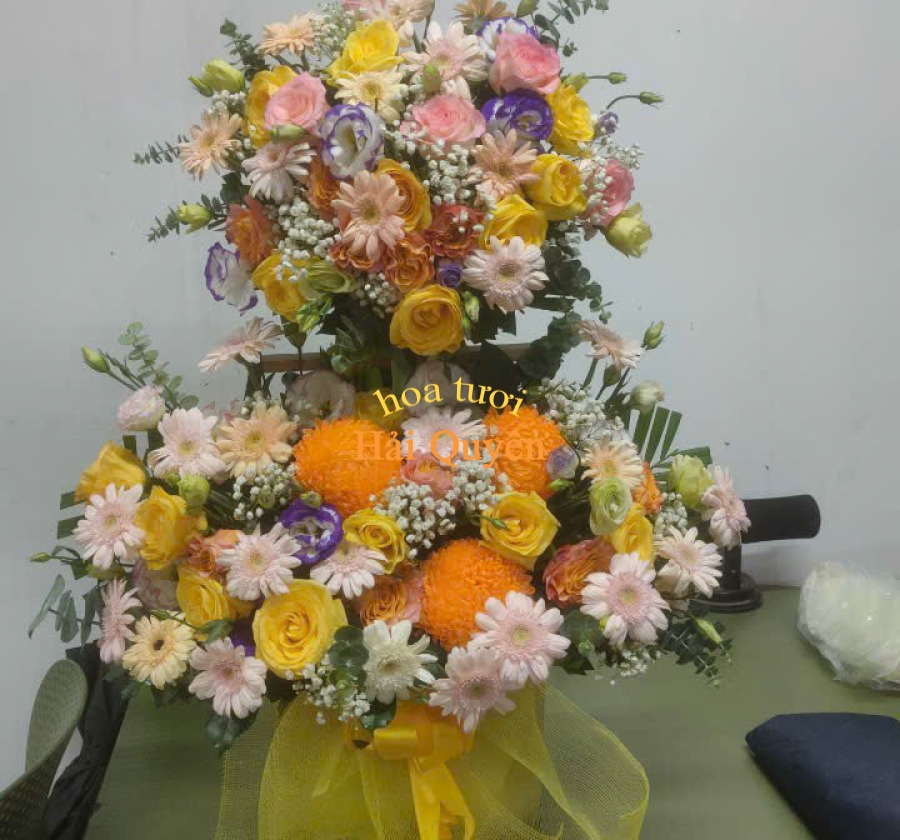 HOA CHÚC MỪNG