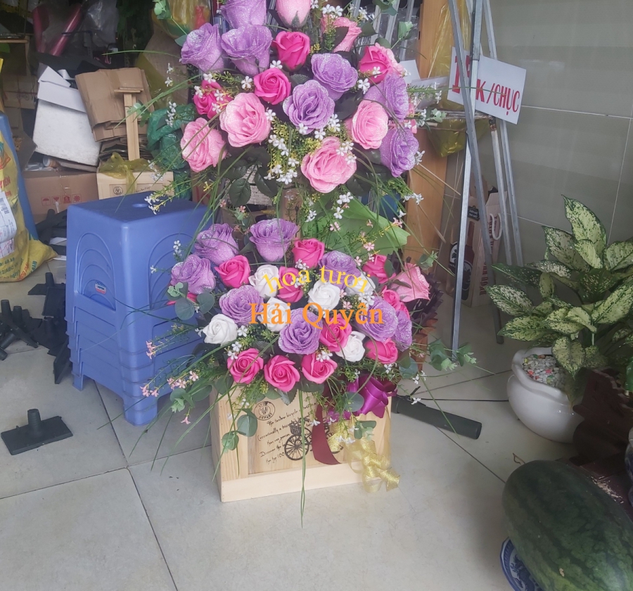 Hoa Tiền Kết Hợp Hoa Sáp